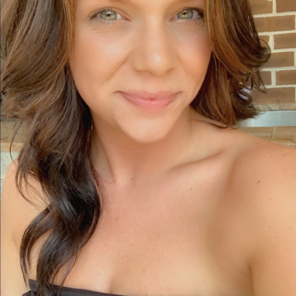 Meet your Posh Ambassador, Lyss!